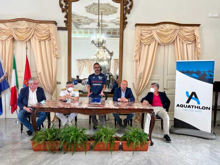 presentazione Acquathlon a Taranto