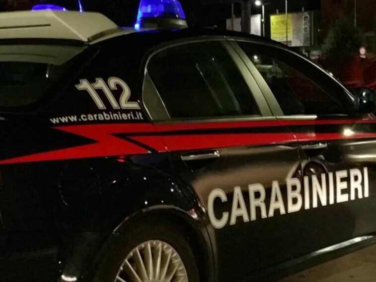 carabinieri auto