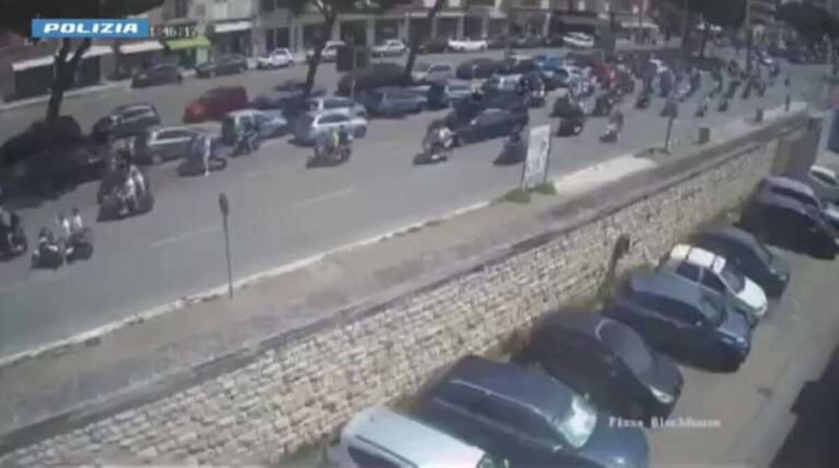 corteo funebre carcere bari