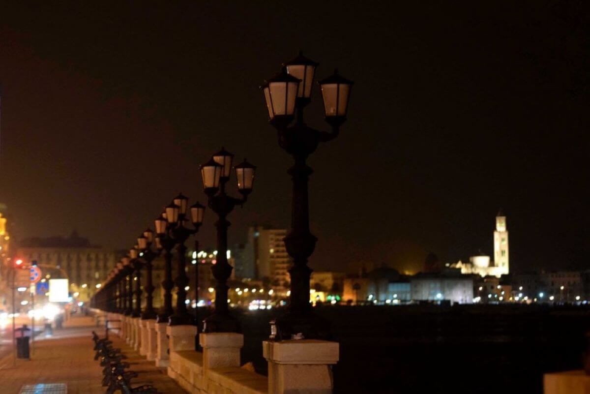 lungomare bari buio