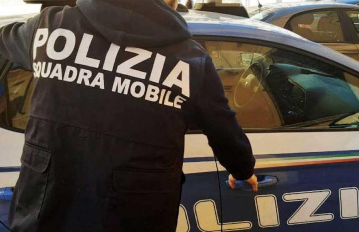 polizia squadra mobile