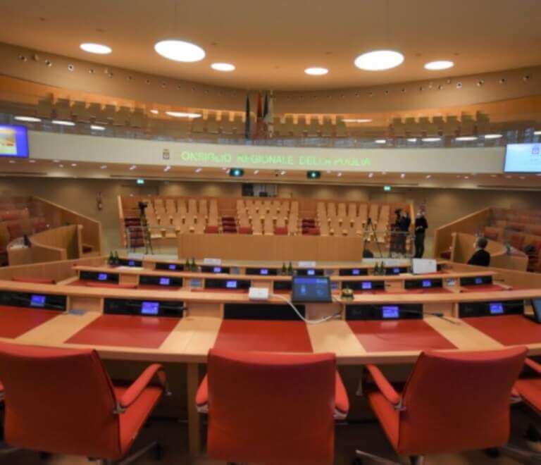 aula consiglio regionale puglia