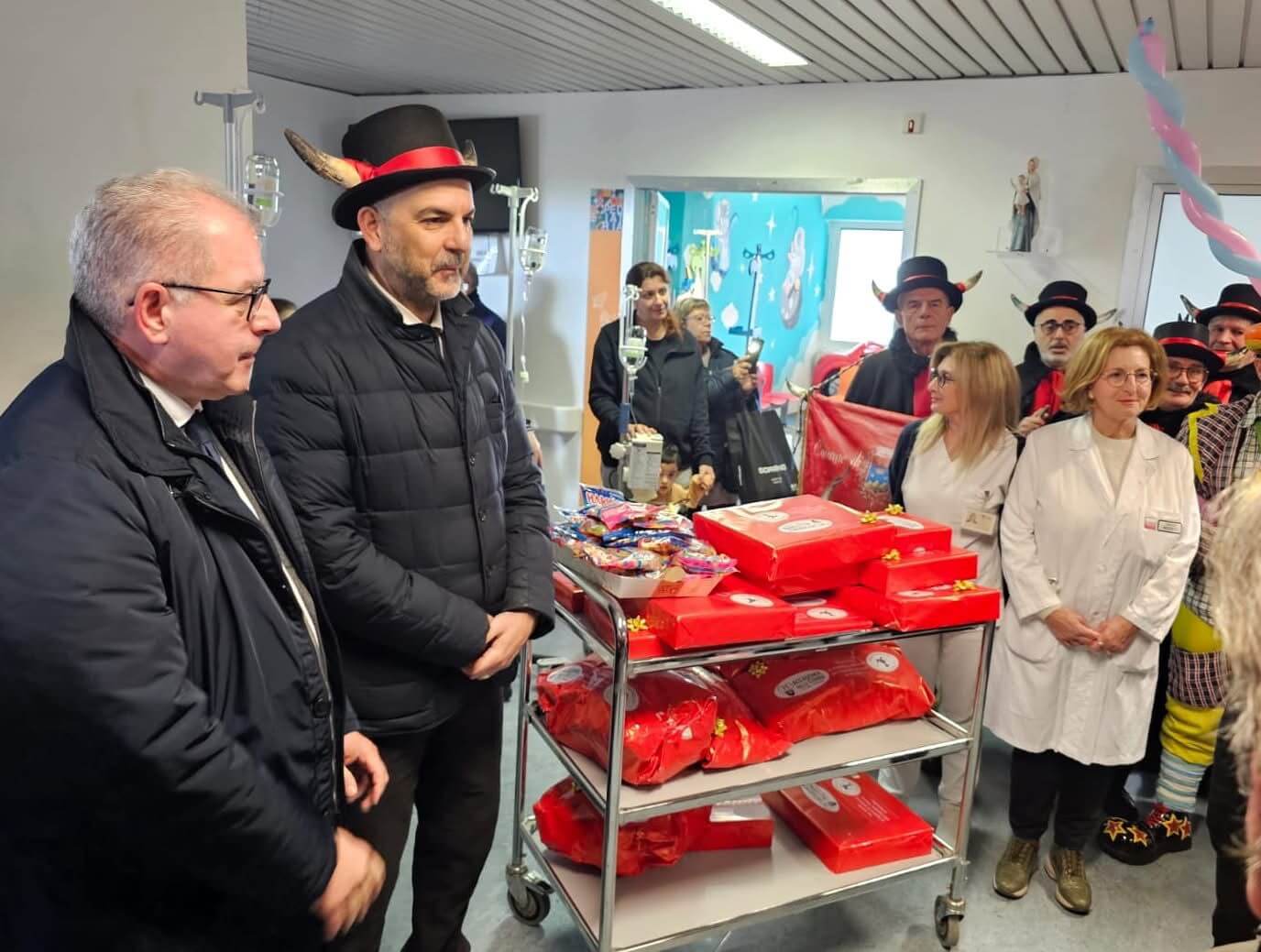 accademia delle corna doni perrino brindisi