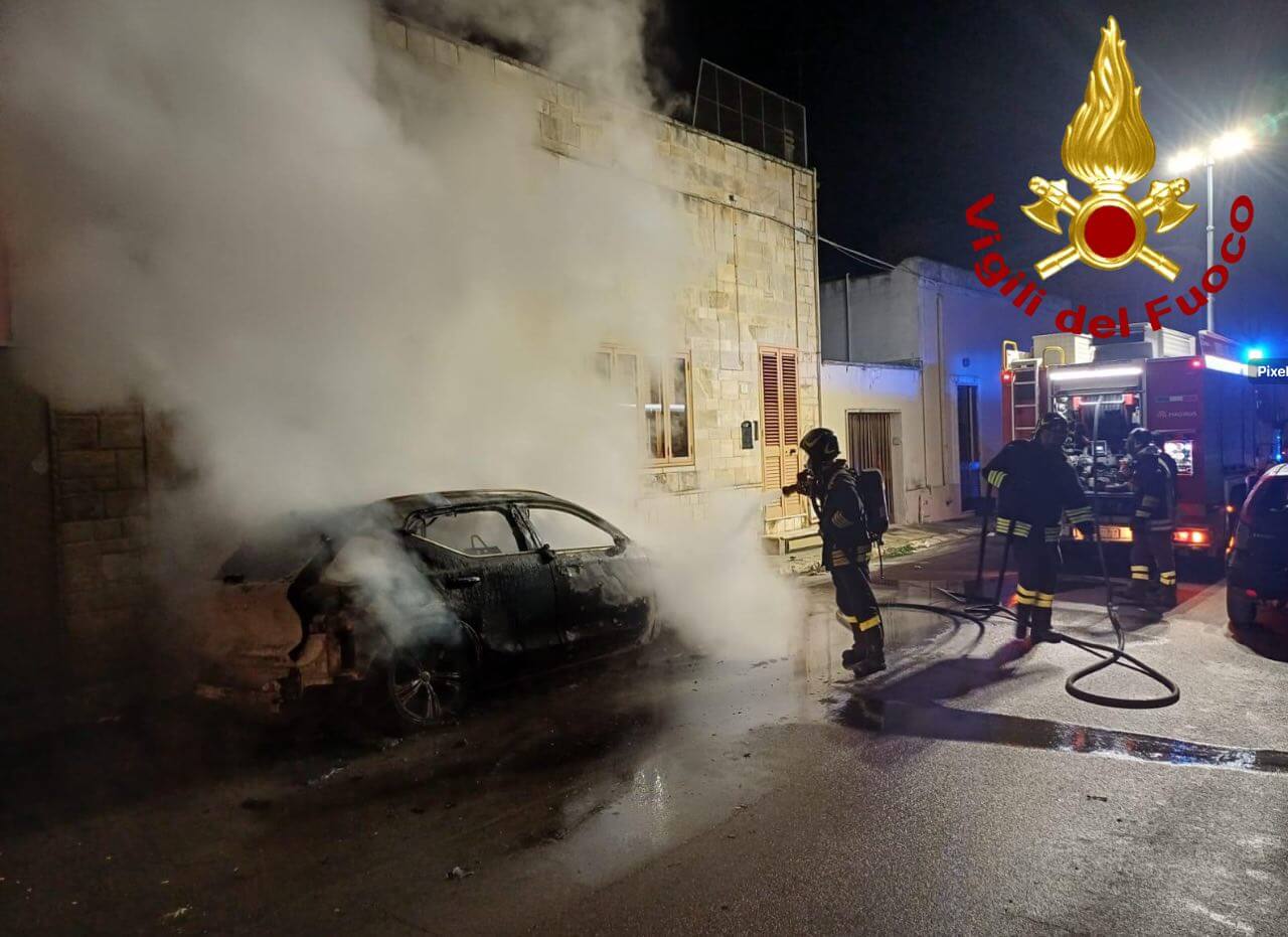 incendio auto trepuzzi