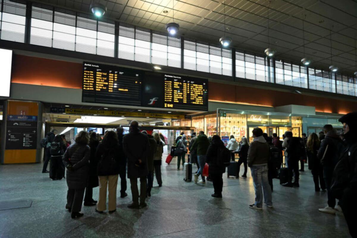 orari treni in stazione