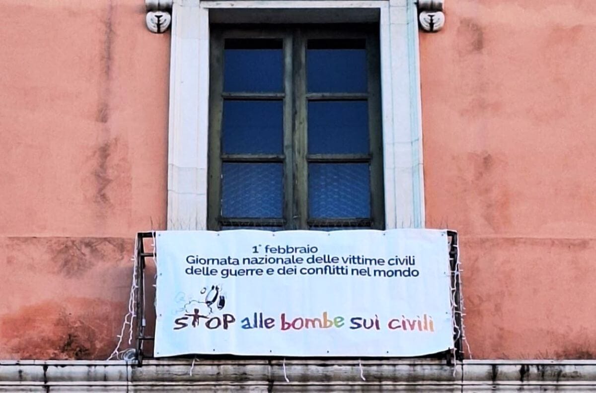 stop alle bombe sui civili