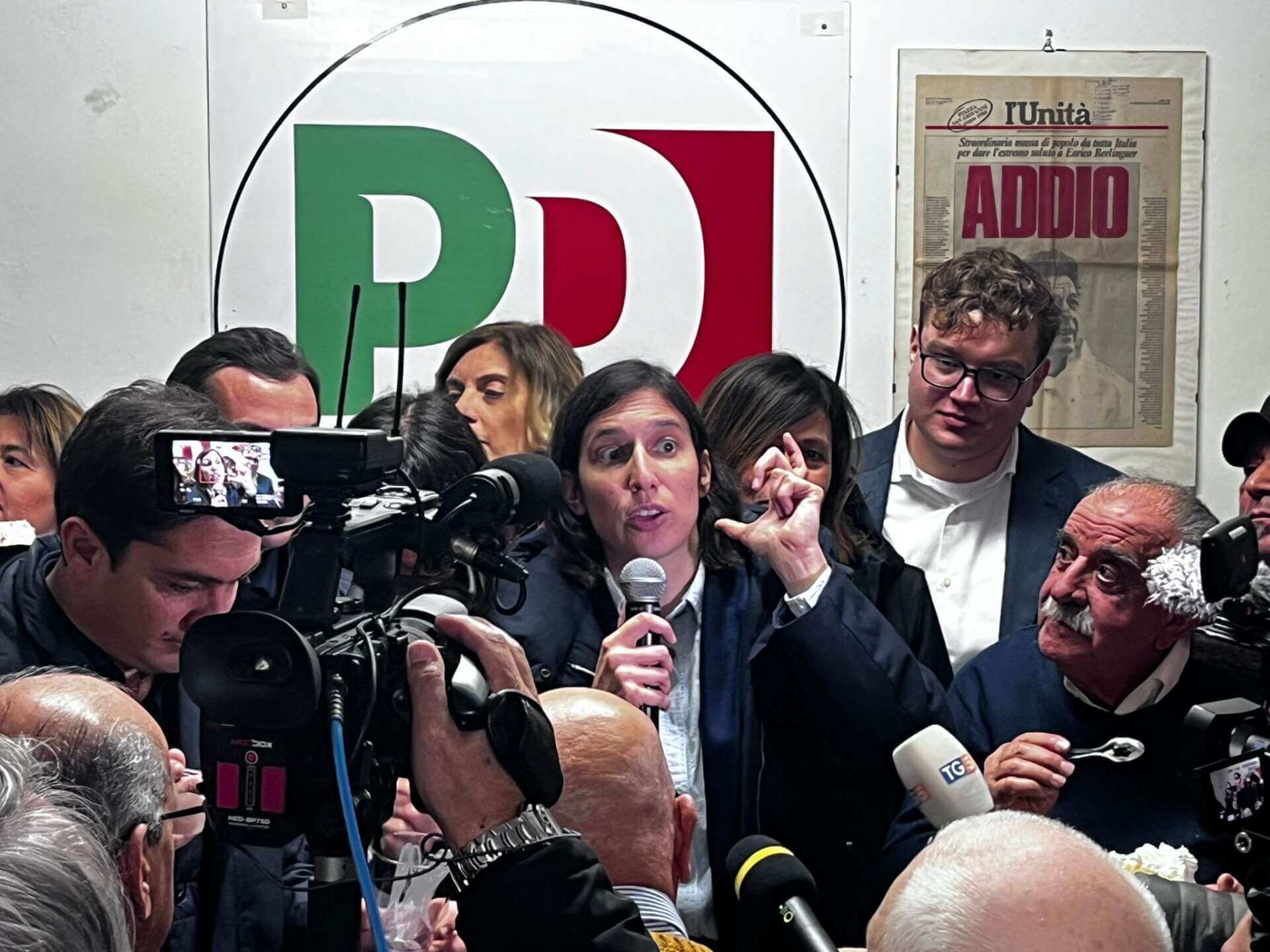 elly schlein a taranto