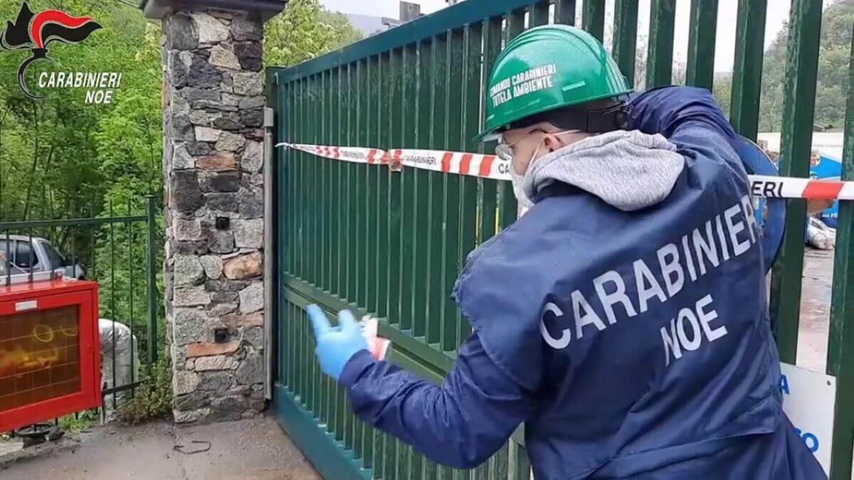 sequestro fabbrica matera