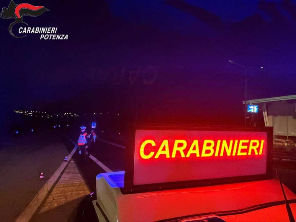 carabinieri potenza notte
