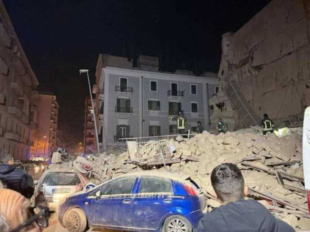 palazzina crollata bari