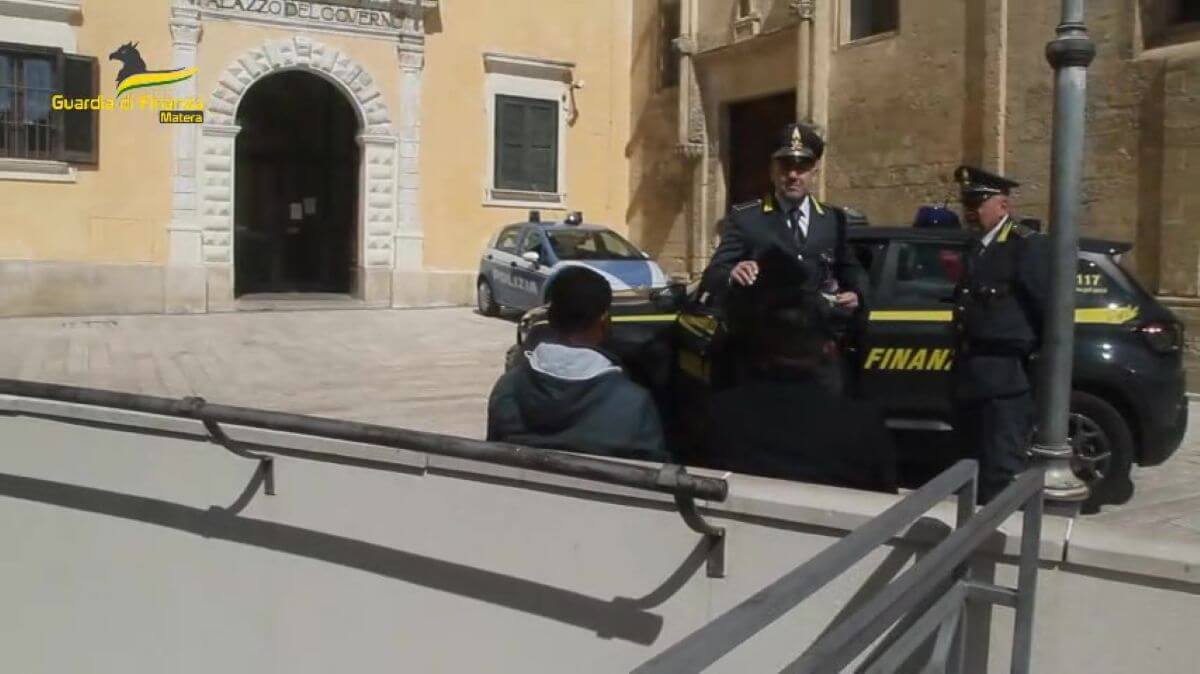 guardia di finanza matera