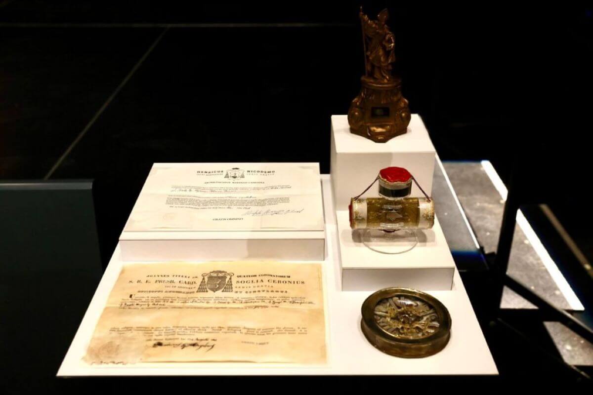 oggetti sacri san nicola bari