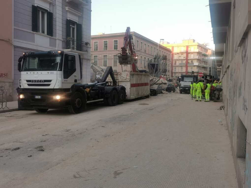 palazzina crollata bari