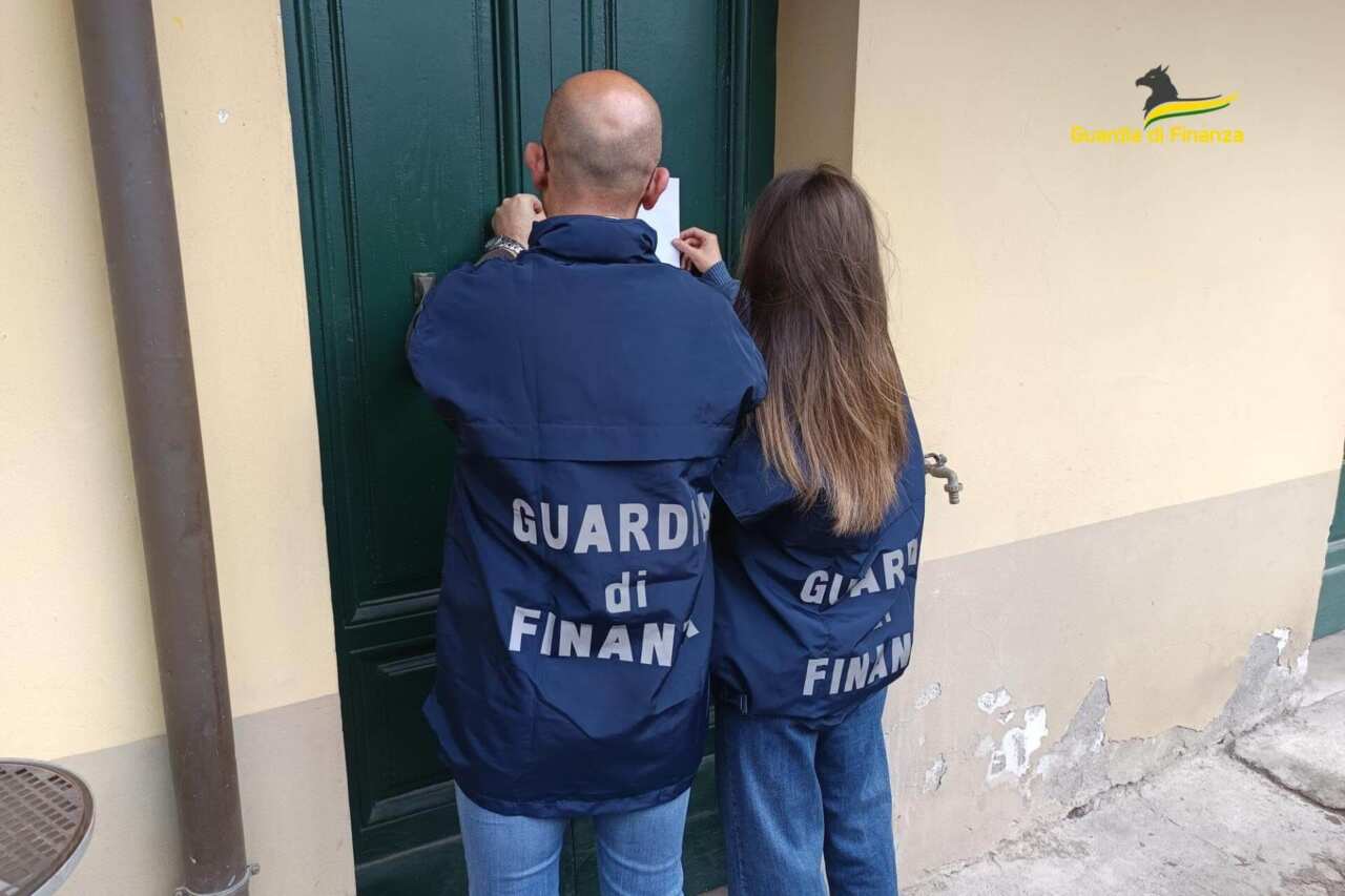 sequestro guardia di finanza