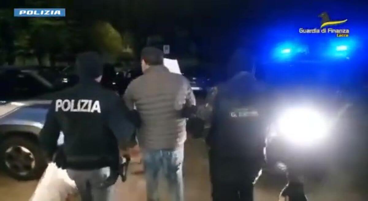 arresto guardia di finanza polizia