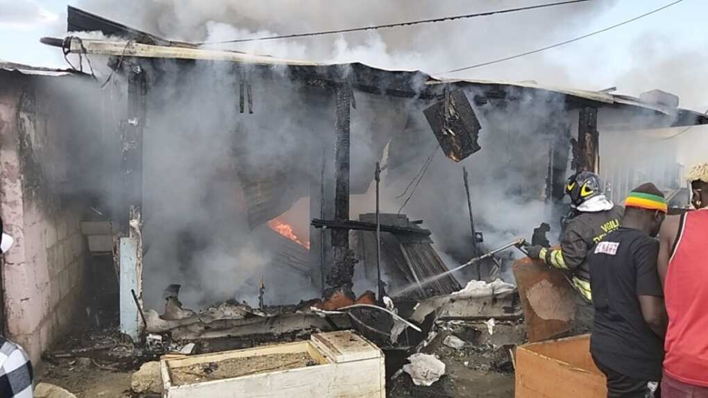 incendio borgo mezzanone