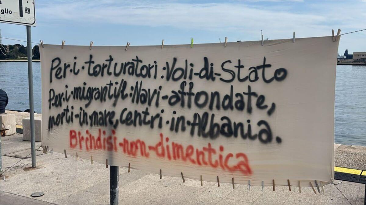 migranti cobas brindisi