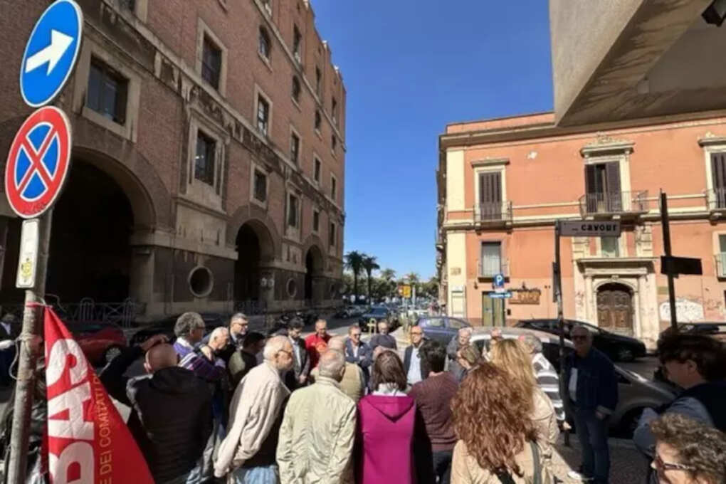 sit in prefettura taranto