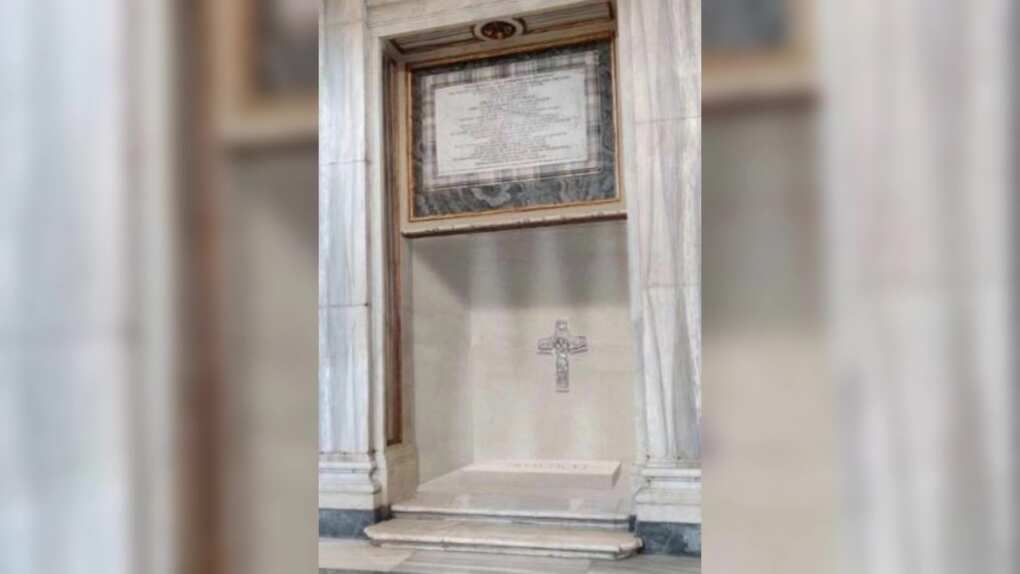 tomba papa francesco