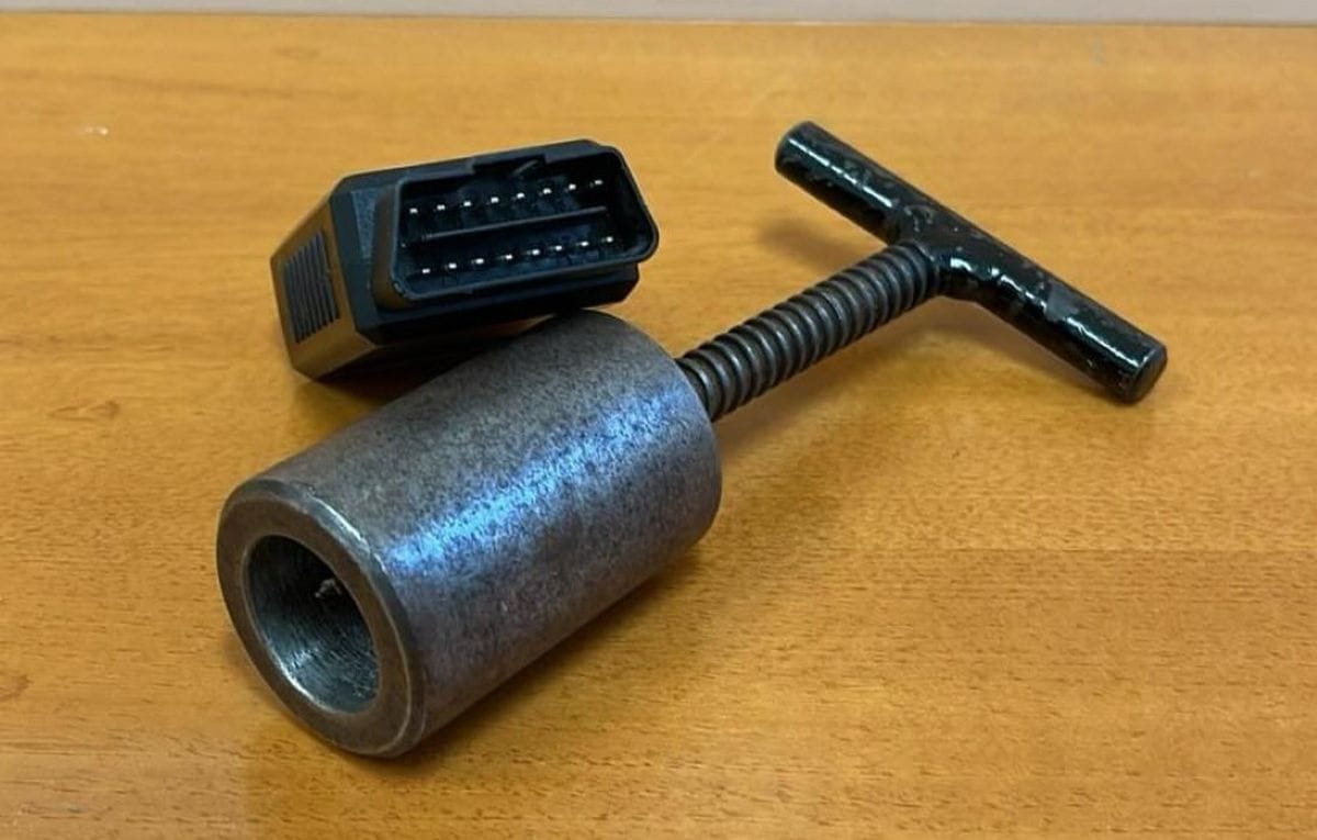 attrezzo spaccate brindisi