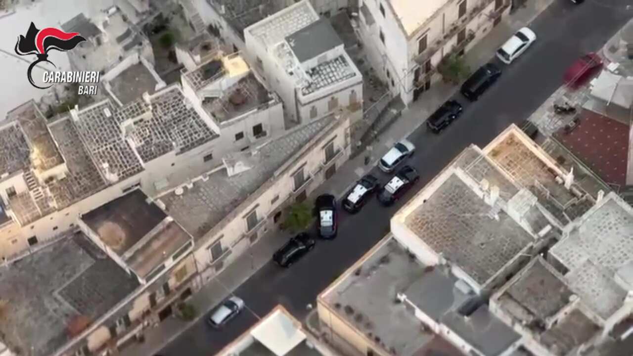 carabinieri monopoli