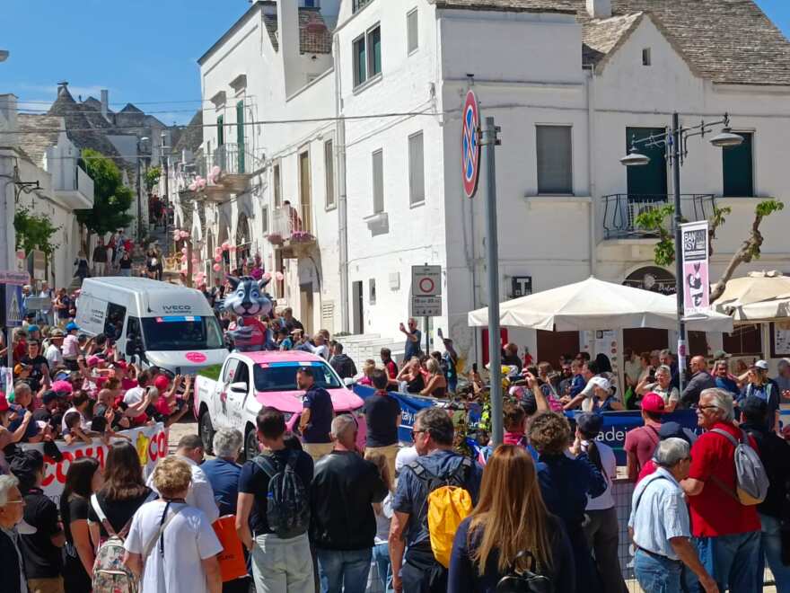 giro d'italia alberobello