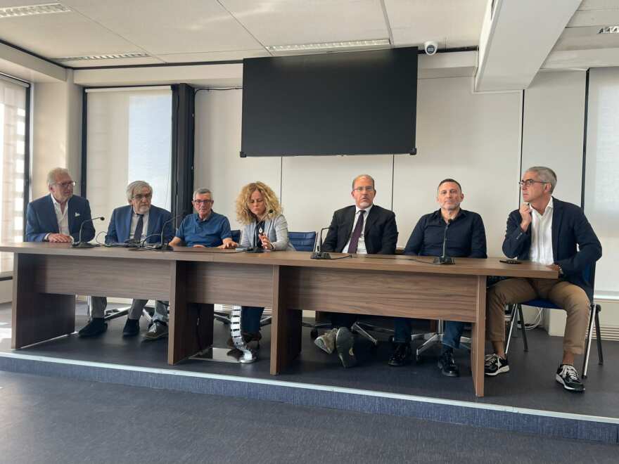 conferenza stampa maggio della memoria anm bari