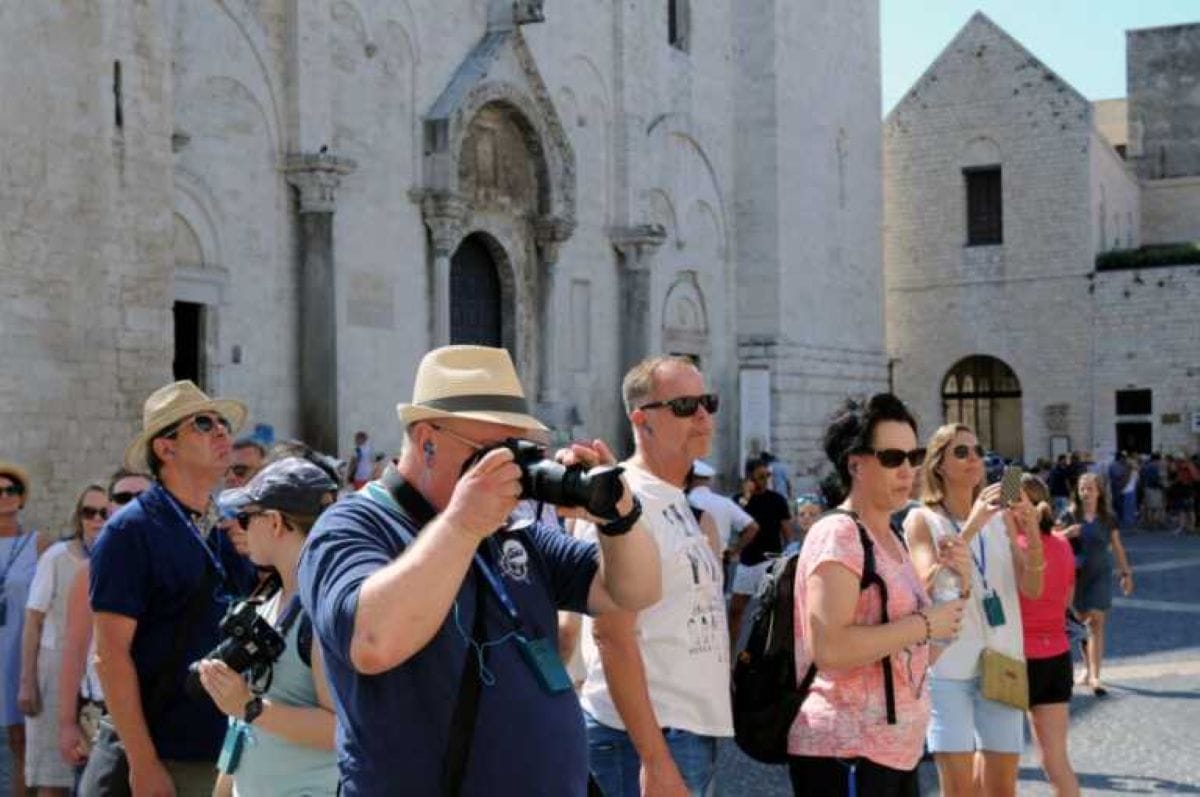 turisti bari vecchia