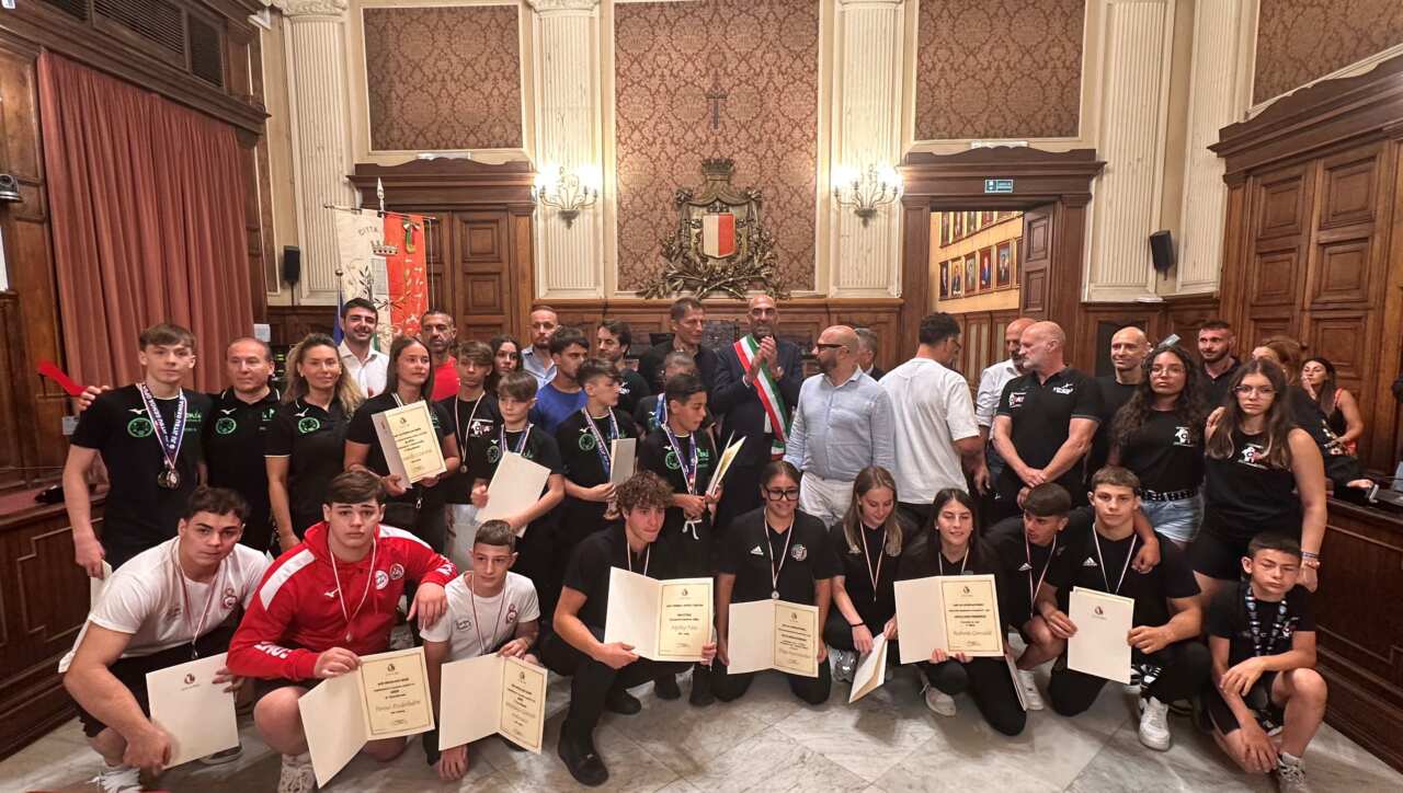 premiazione atleti bari
