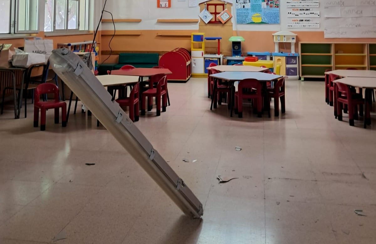 neon crollato molfetta