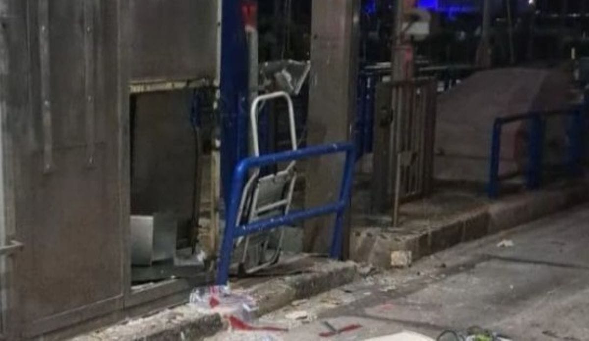 esplosione casello mottola