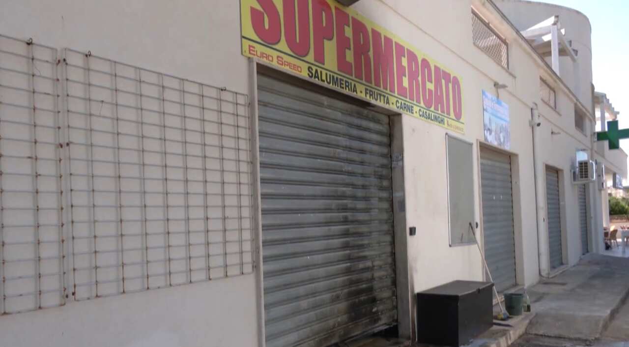 incendio supermercato sant'isidoro