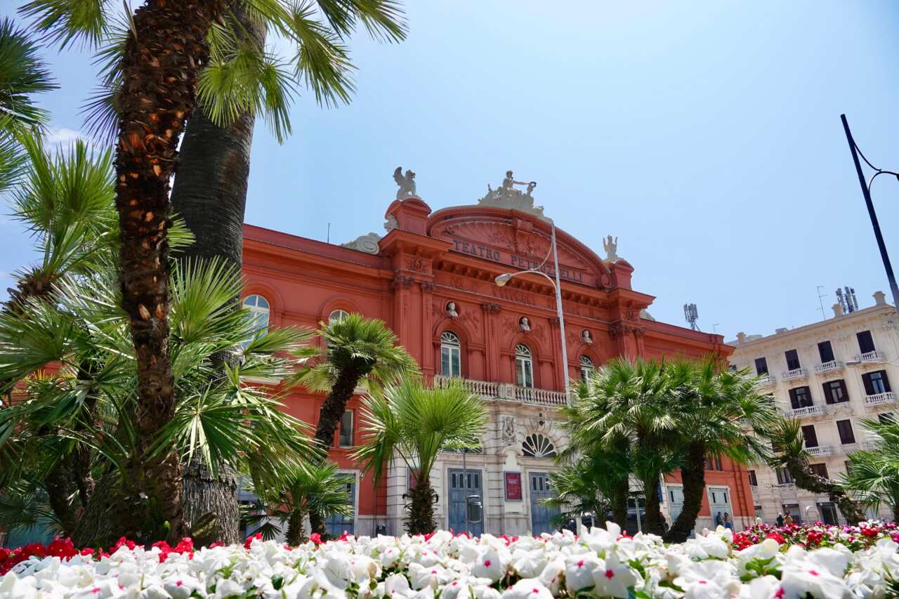 teatro petruzzelli
