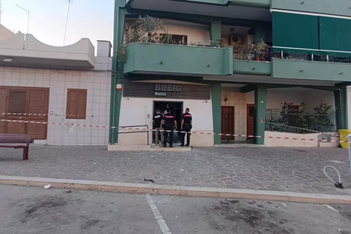 bancomat stornarella