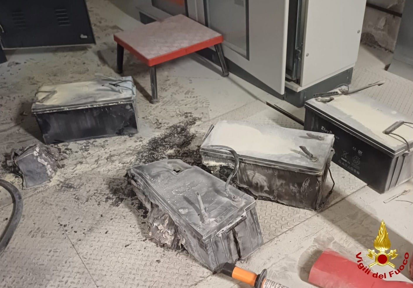 incendio mater dei bari