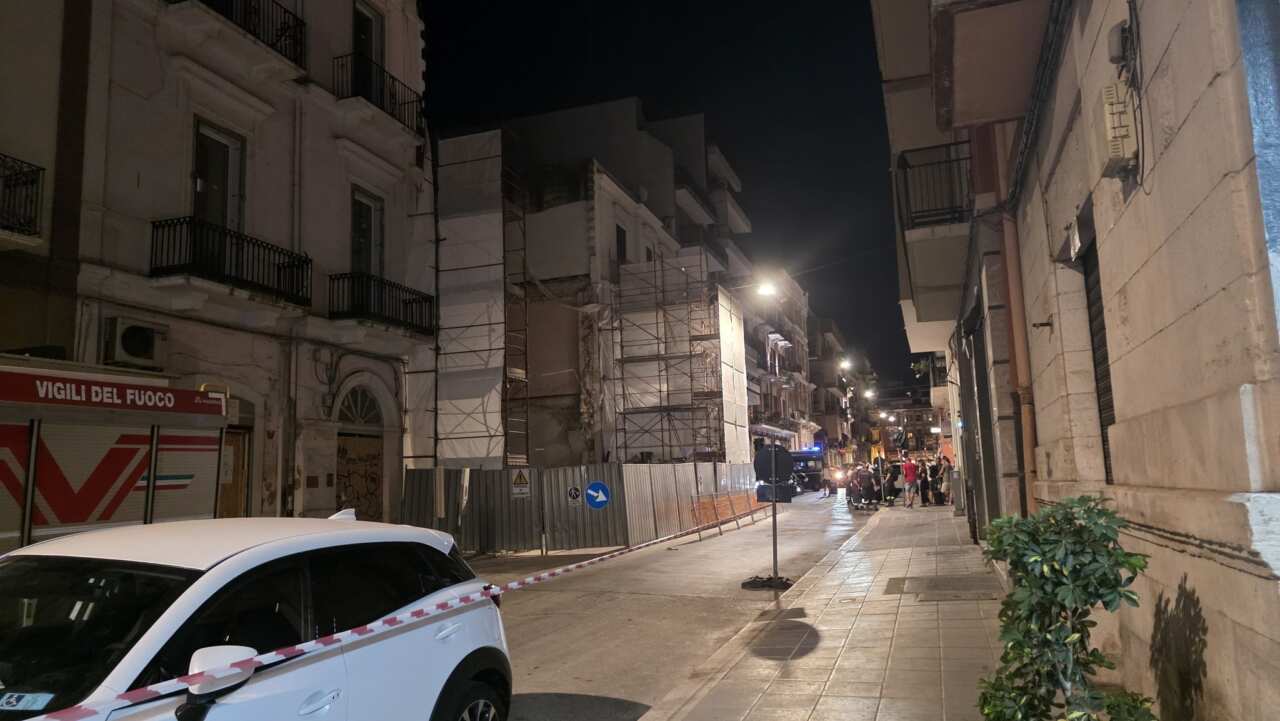 palazzina rischio crollo bari