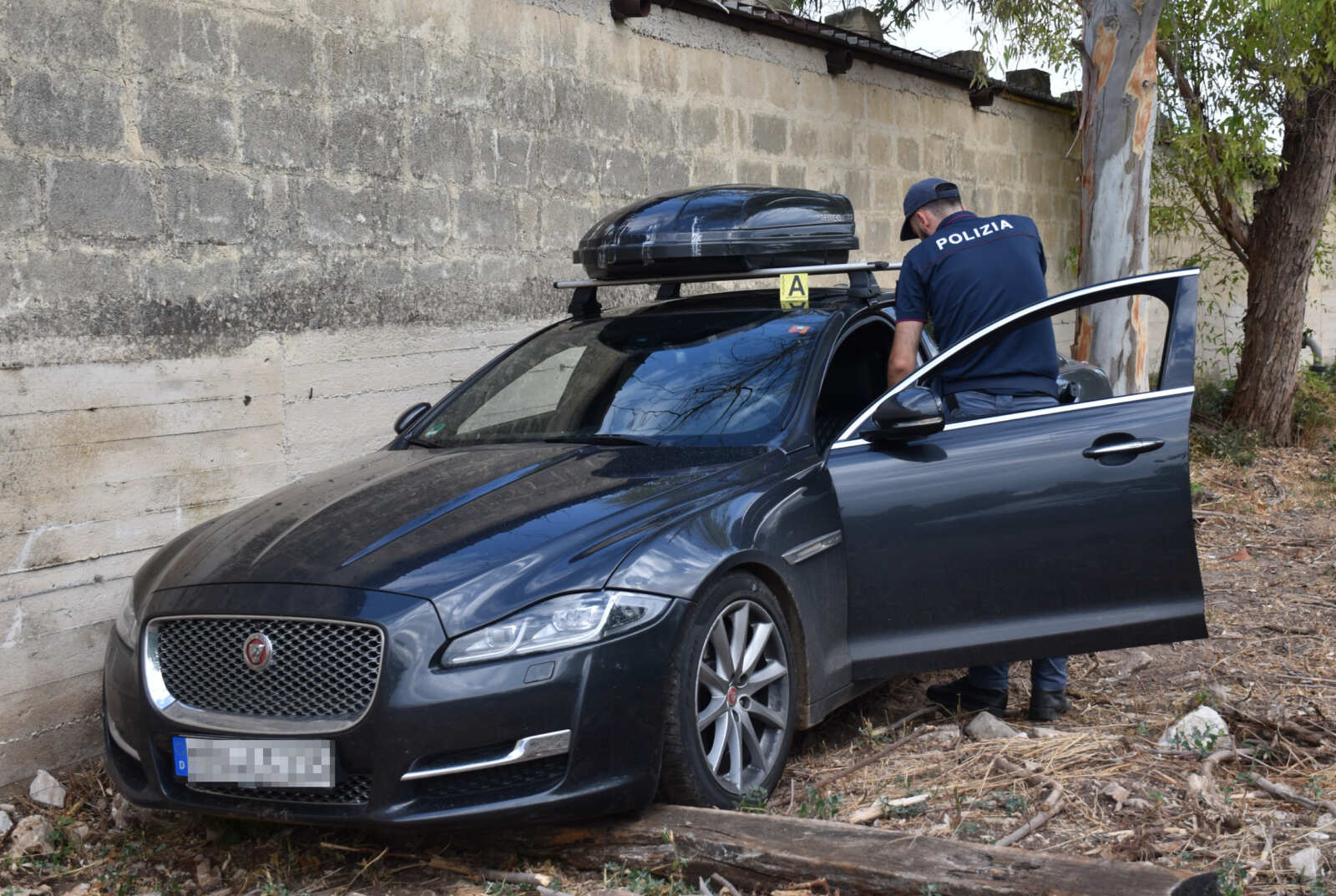 furto auto turista tedesca