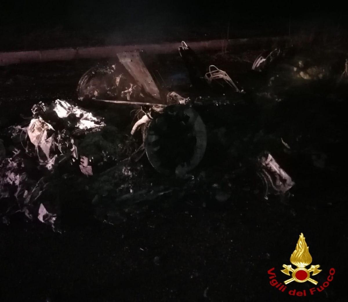 incendio auto grumo appula