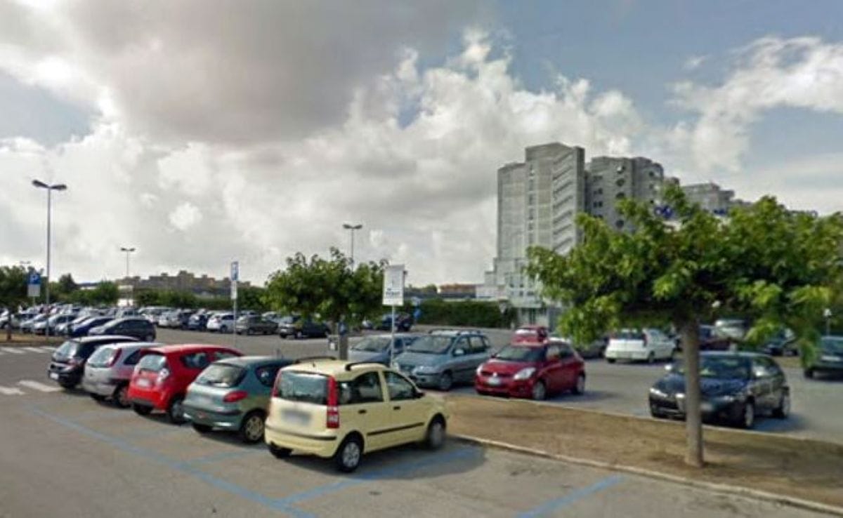 parcheggio ospedale perrino