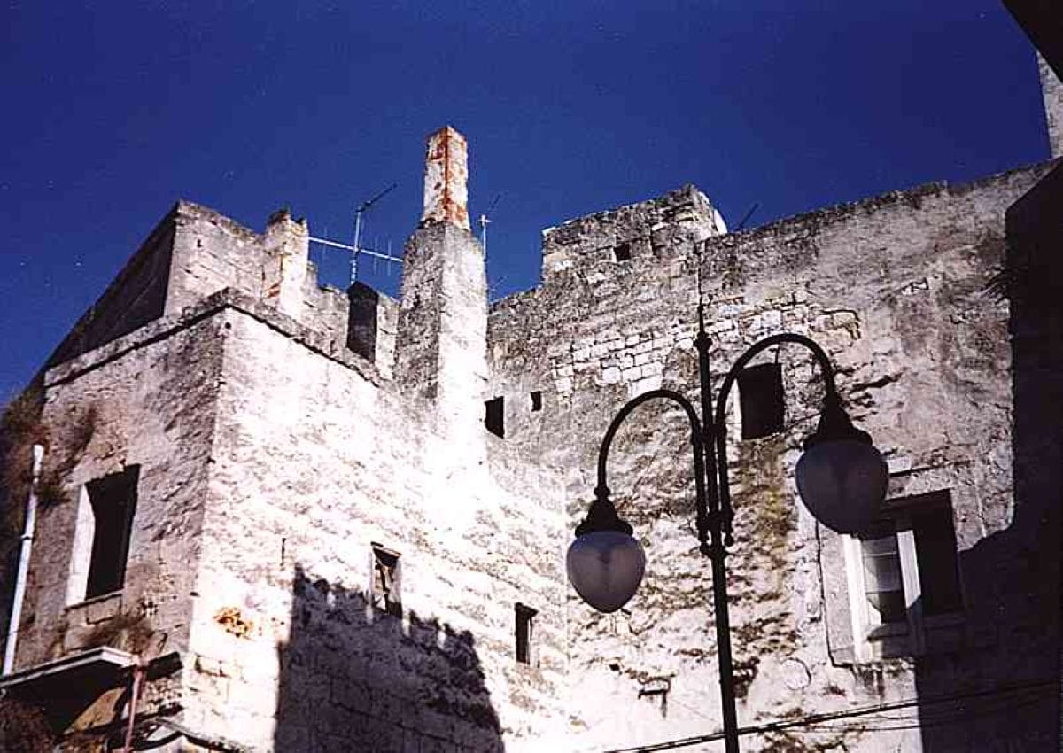 castello ceglie del campo