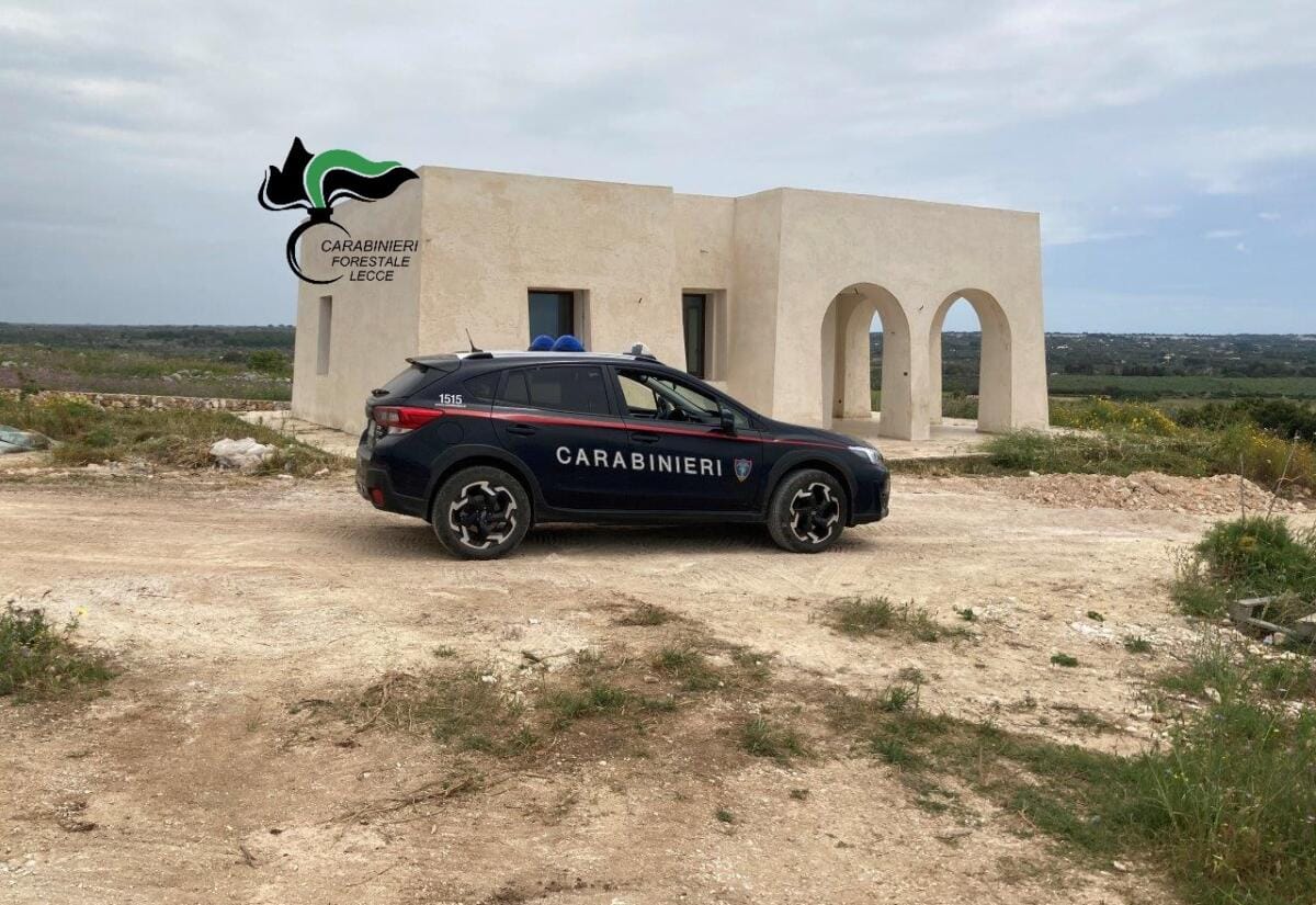 piazzale abusivo salve