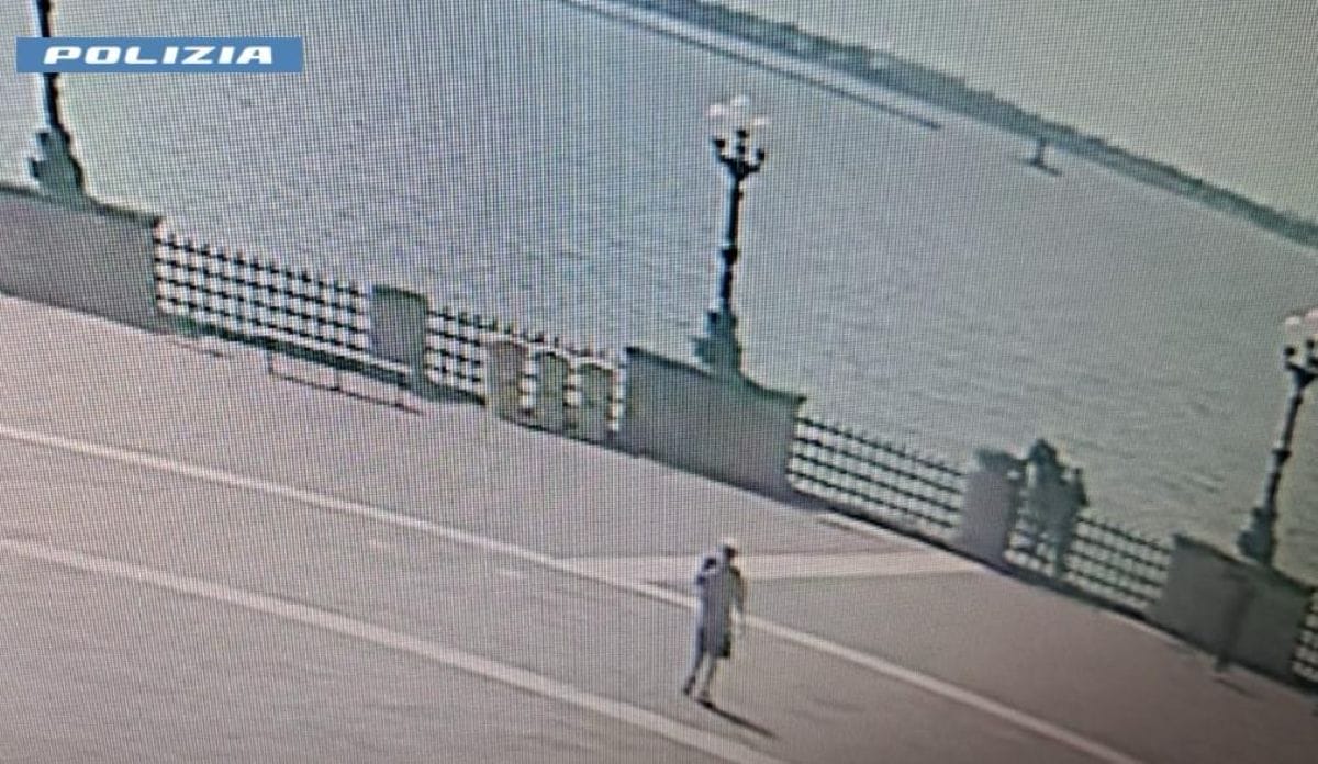 tentato suicidio rotonda sul lungomare