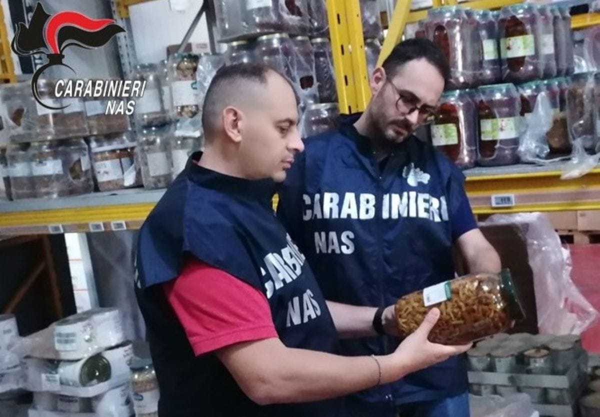 sequestro conserve brindisi