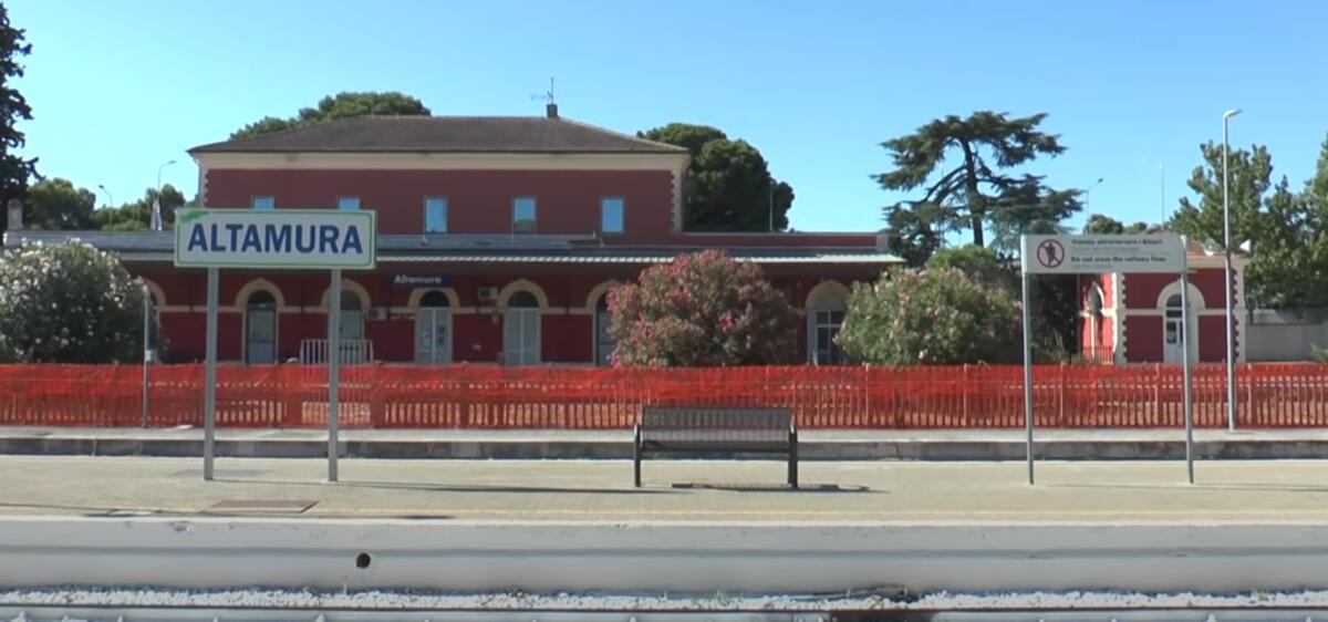 stazione altamura
