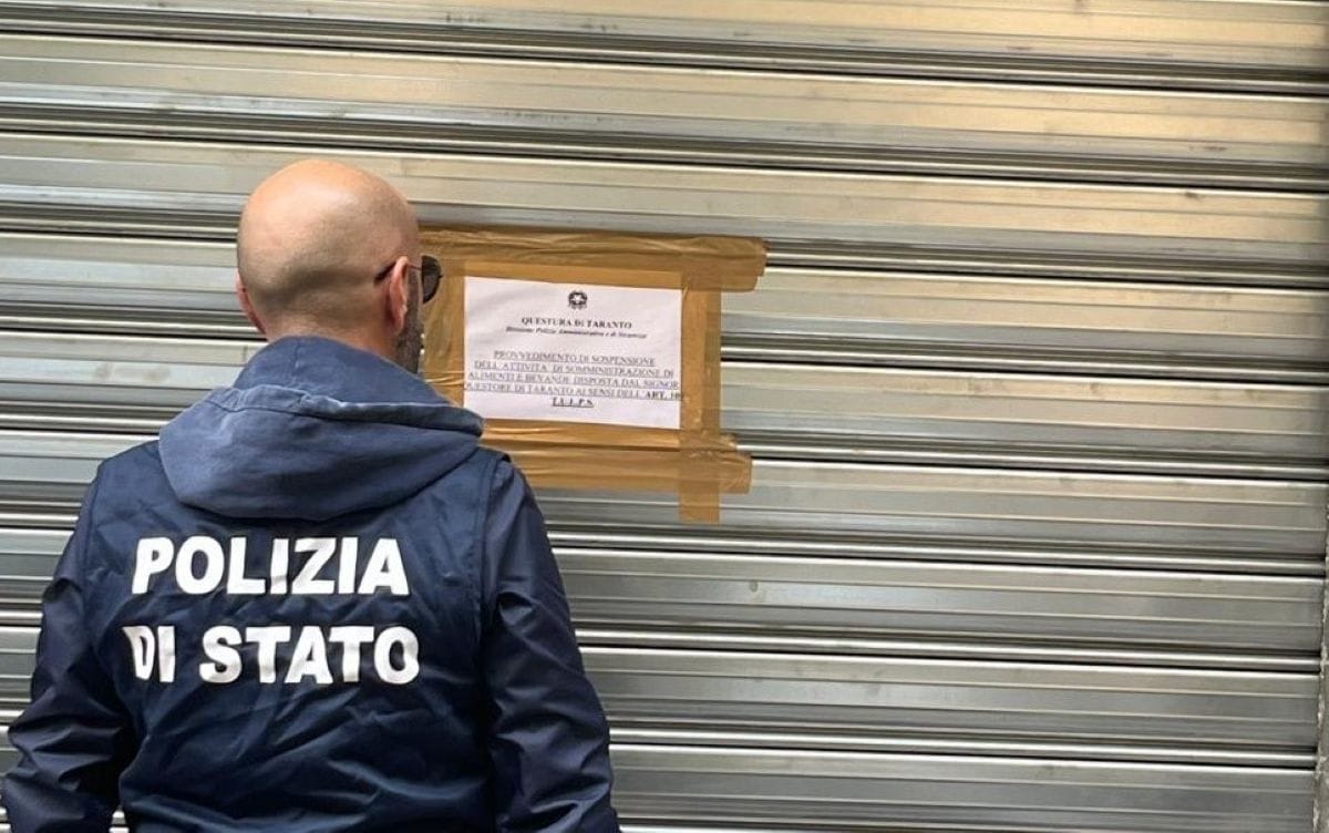 locale chiuso taranto