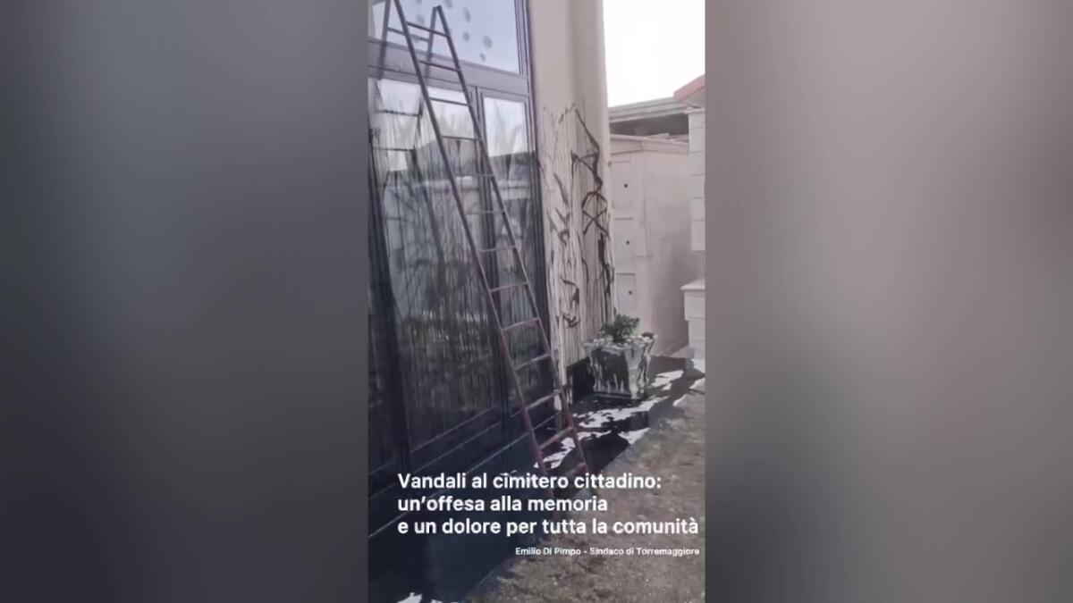 vandali cimitero torremaggiore