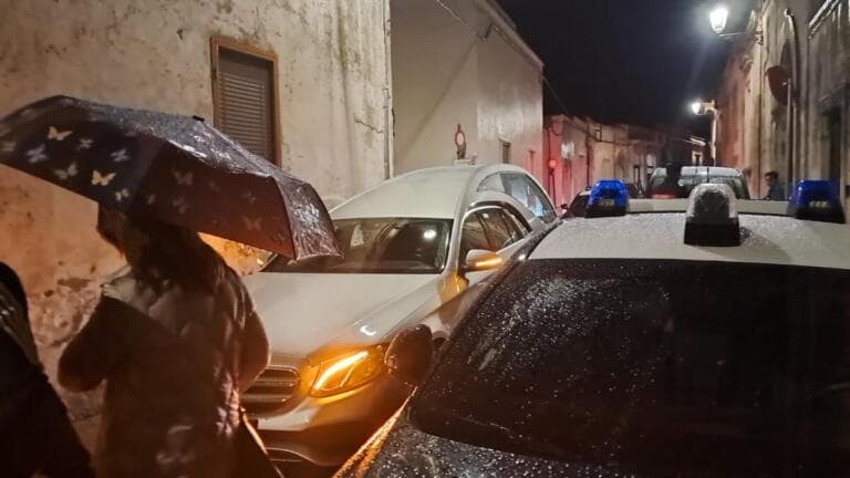 bimbo morto calimera