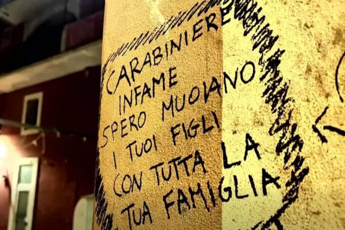 frasi contro i carabinieri