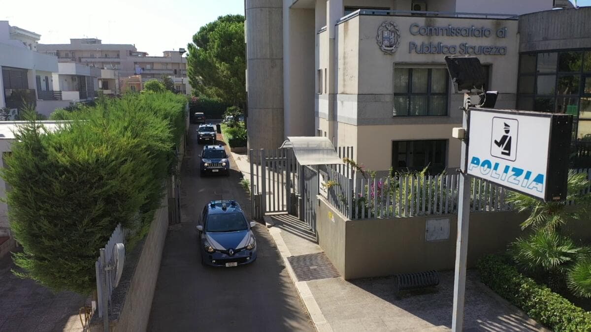 polizia questura bat