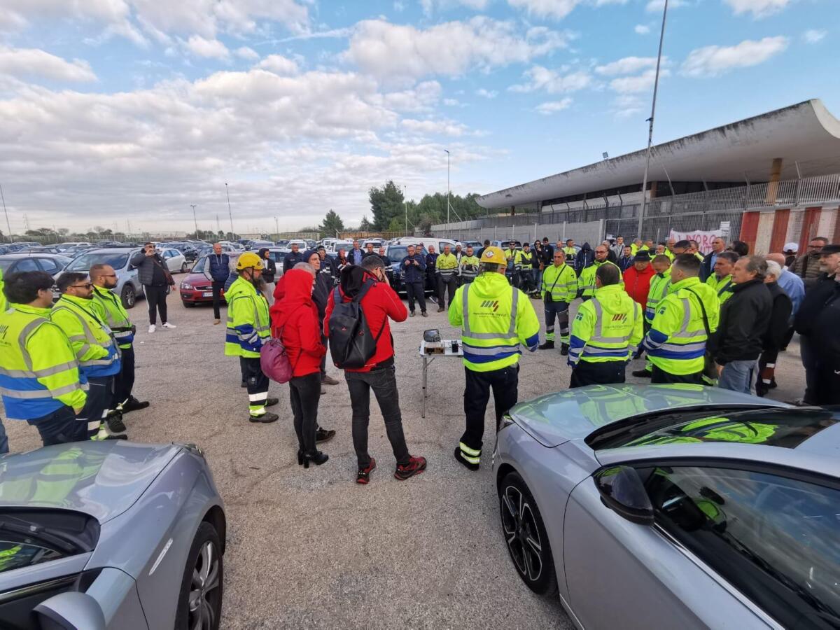 protesta petrolchimico brindisi